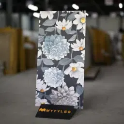 Black Tropical Tile Code32364A